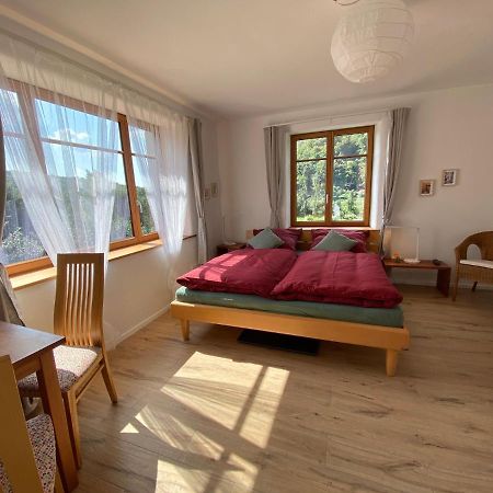 Kleine-Radoase, Ruhiges Oekologisch Renoviertes Doppelzimmer Bed and Breakfast Weilburg Εξωτερικό φωτογραφία