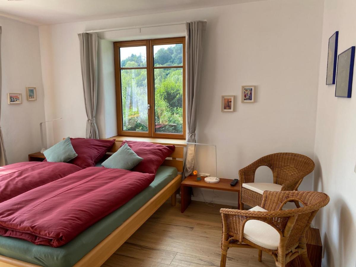 Kleine-Radoase, Ruhiges Oekologisch Renoviertes Doppelzimmer Bed and Breakfast Weilburg Εξωτερικό φωτογραφία